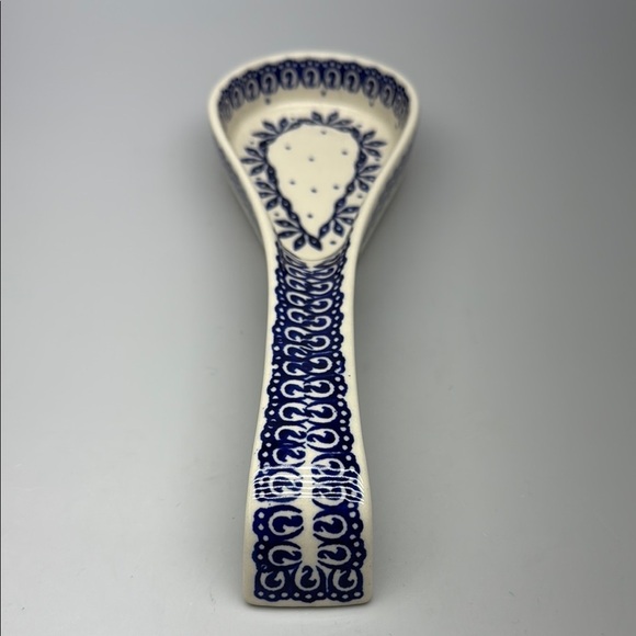 Artisanal Polish Pottery Blue and White Ceramic Spoon Rest Kitchen Tool - Picture 3 of 12